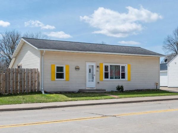 406 E MAIN STREET, Gillett, WI 54124