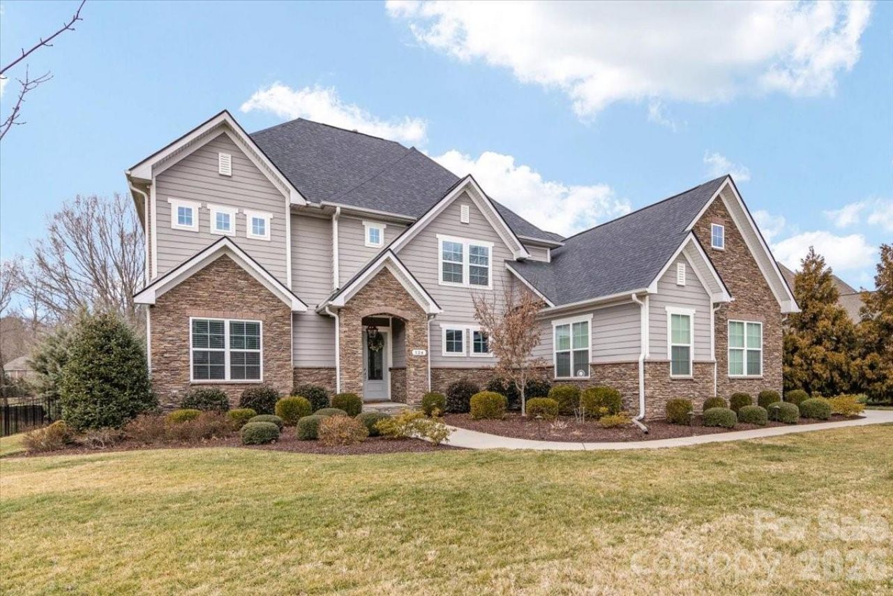 124 Highclere Drive, Waxhaw, NC 28173 Main Photo