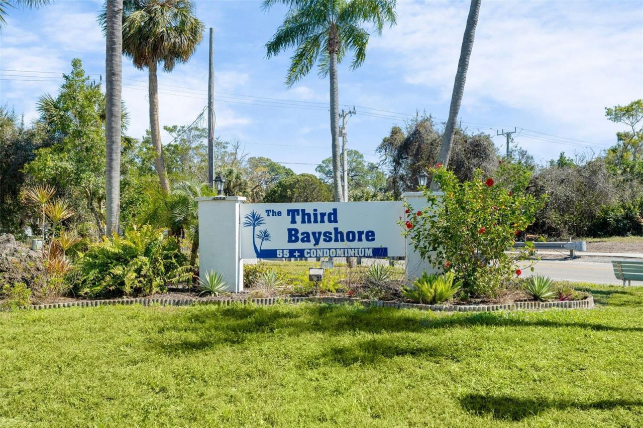 2039 Canal Dr, Unit N33, Bradenton, FL 34207 Photo