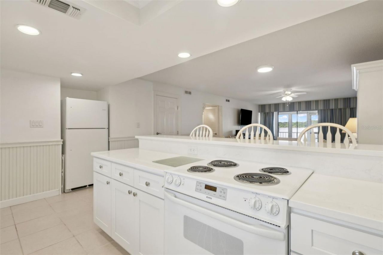 125 River Bend Place , Unit D, Welaka, FL 32193 Photo