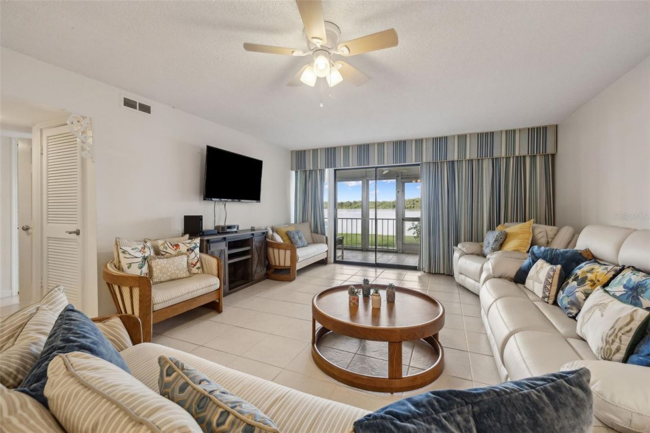 125 River Bend Place , Unit D, Welaka, FL 32193 Photo