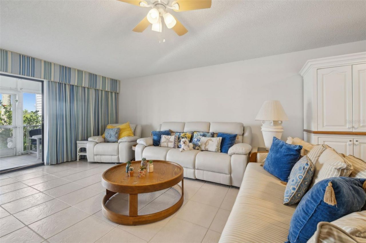 125 River Bend Place , Unit D, Welaka, FL 32193 Photo