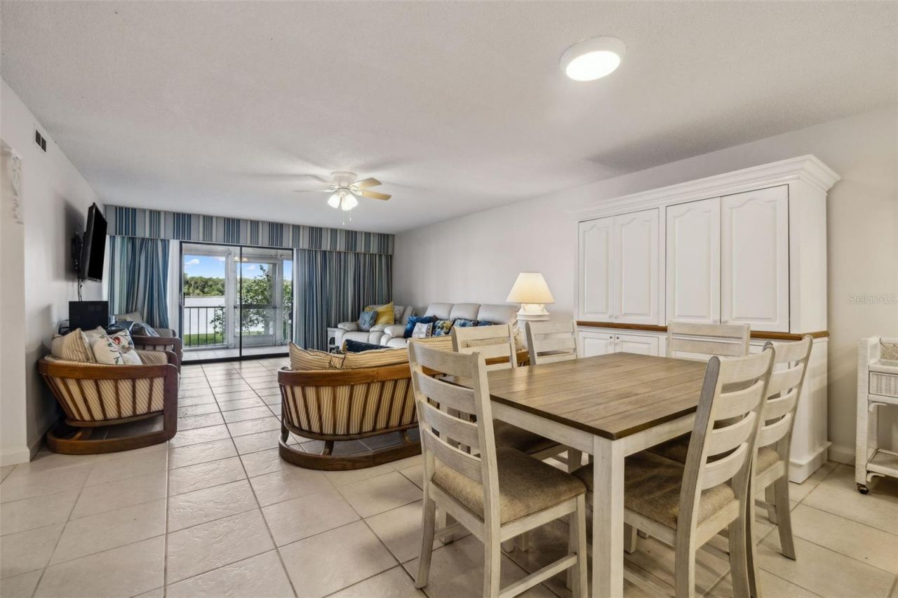 125 River Bend Place , Unit D, Welaka, FL 32193 Photo