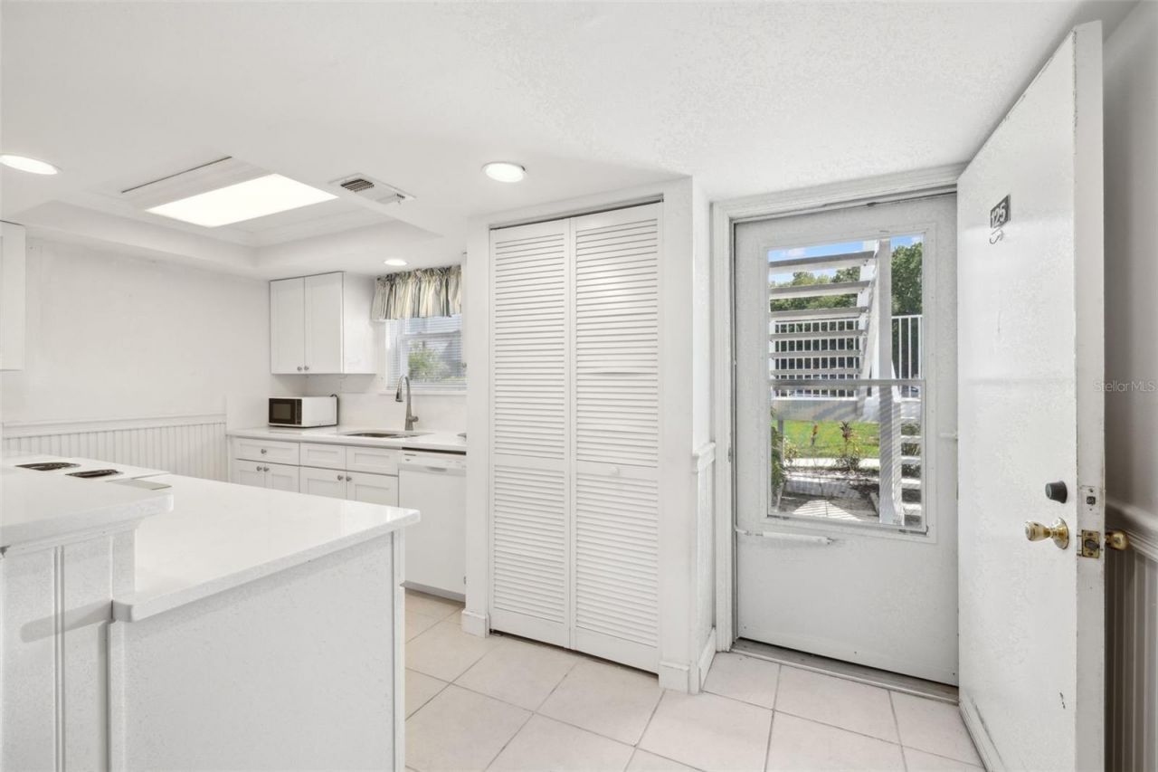 125 River Bend Place , Unit D, Welaka, FL 32193 Photo