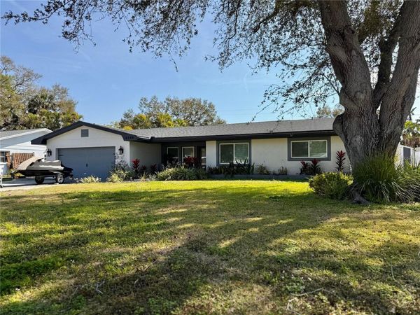 8280 32ND AVENUE N, ST PETERSBURG, FL 33710