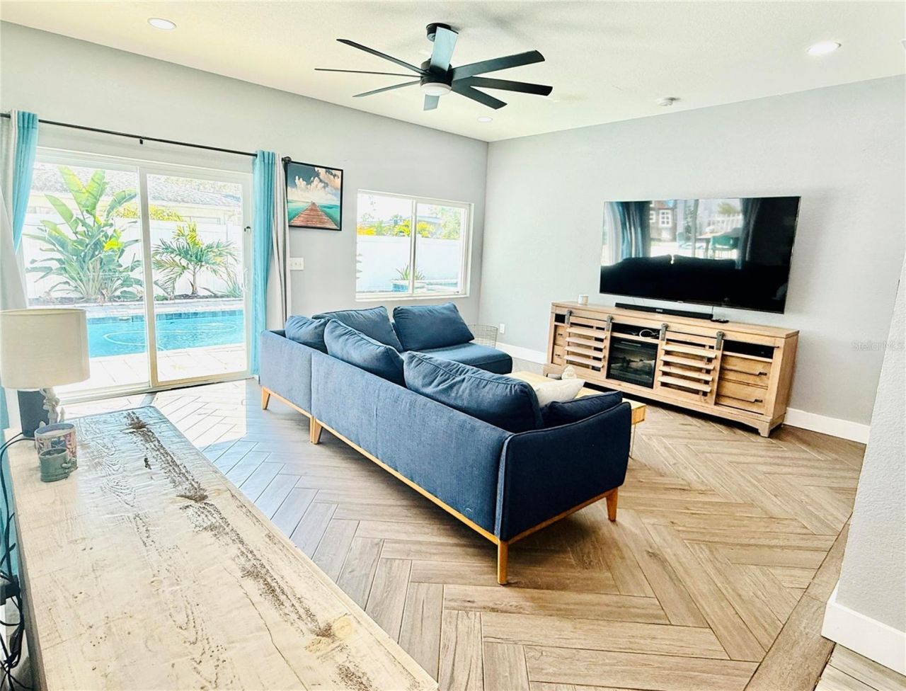 8280 32nd Avenue N, Saint Petersburg, FL 33710 Photo