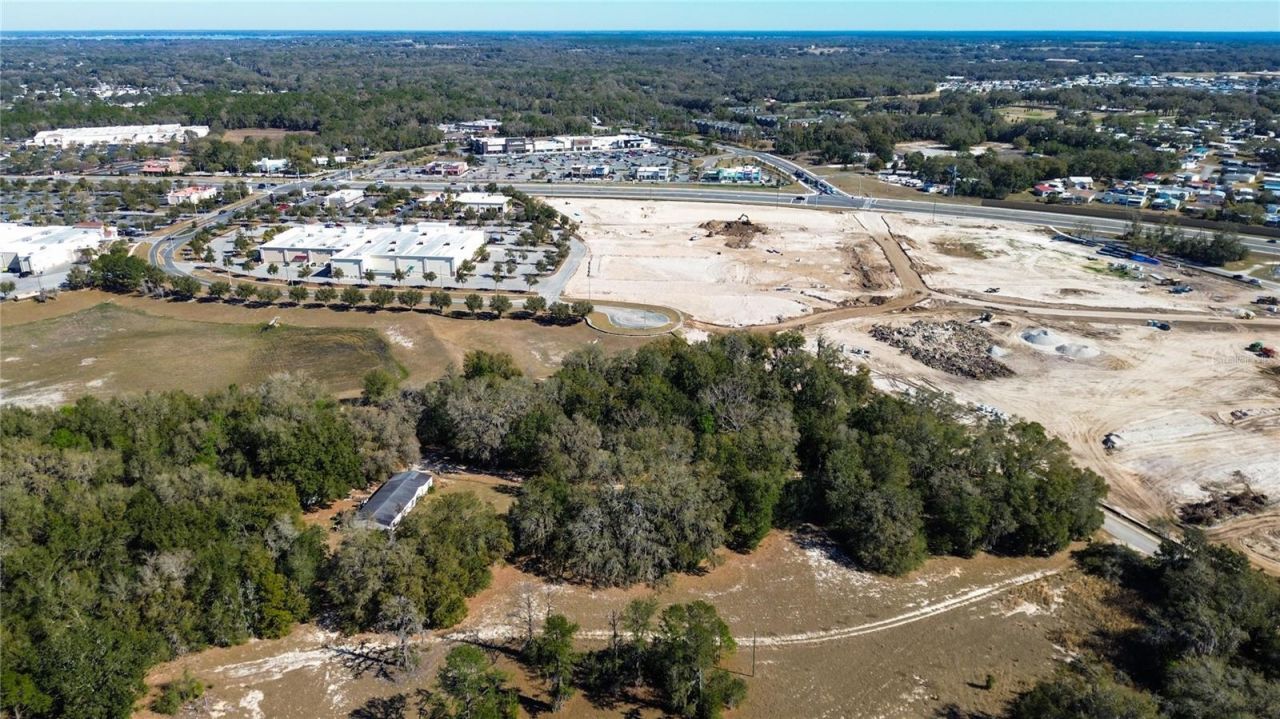 39725 Clay Avenue N, Lady Lake, FL 32159 Photo