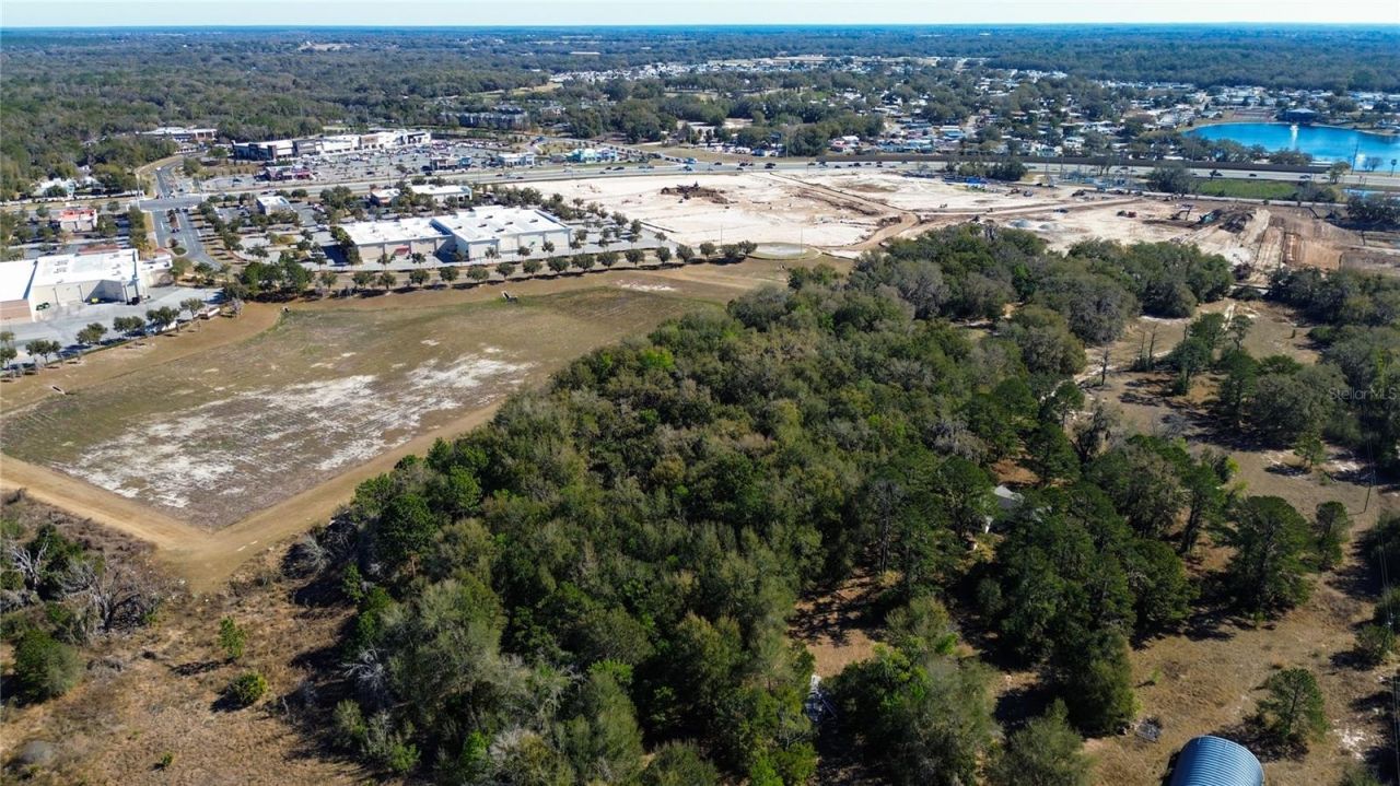 39725 Clay Avenue N, Lady Lake, FL 32159 Photo