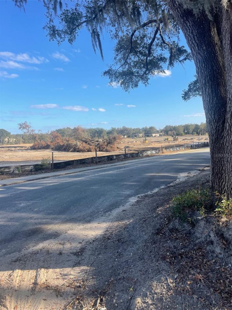 39725 Clay Avenue N, Lady Lake, FL 32159 Photo