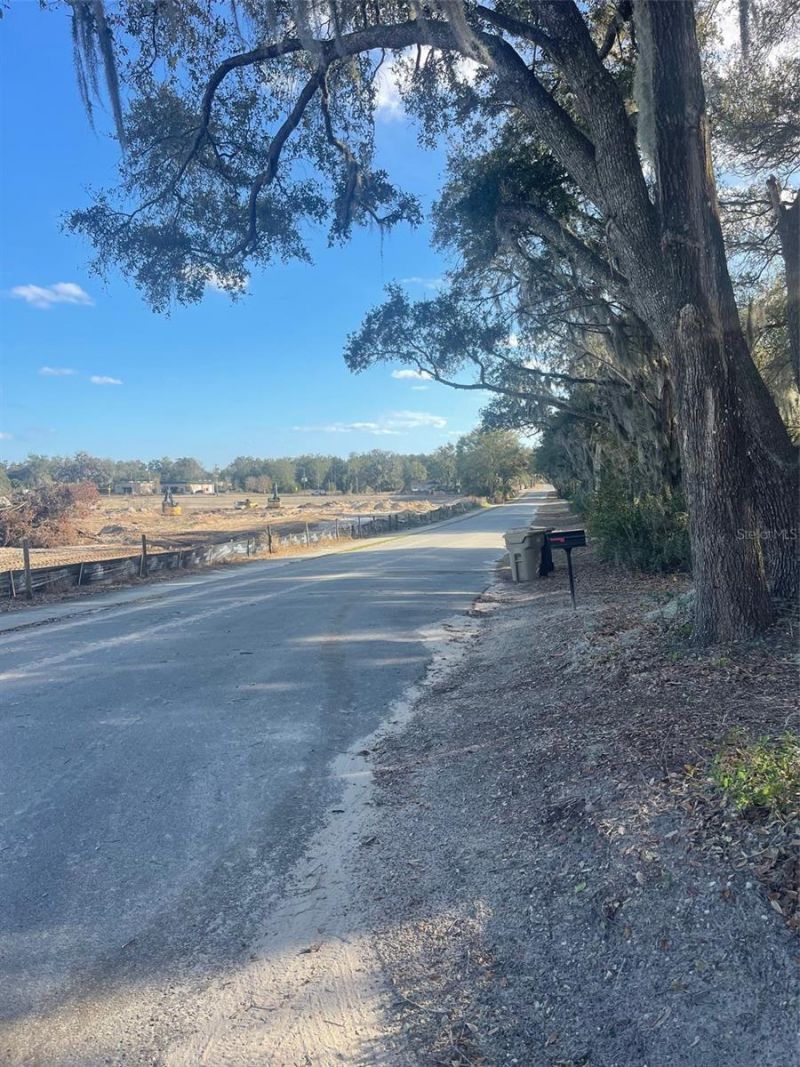 39725 Clay Avenue N, Lady Lake, FL 32159 Photo