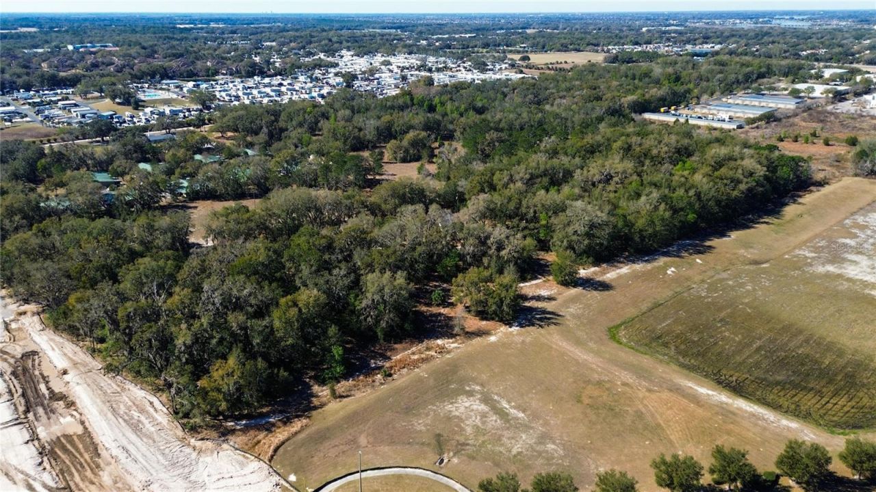 39725 Clay Avenue N, Lady Lake, FL 32159 Photo