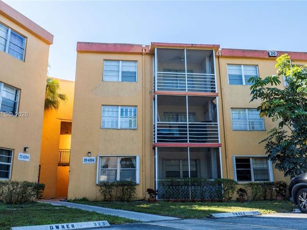 4394 NW 9th Ave , Unit 20-3H, Deerfield Beach, FL 33064