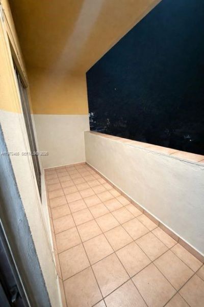 1555 W 44th Pl, Unit 247, Hialeah, FL 33012 Photo