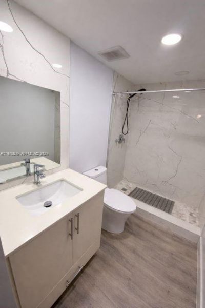 1555 W 44th Pl, Unit 247, Hialeah, FL 33012 Photo