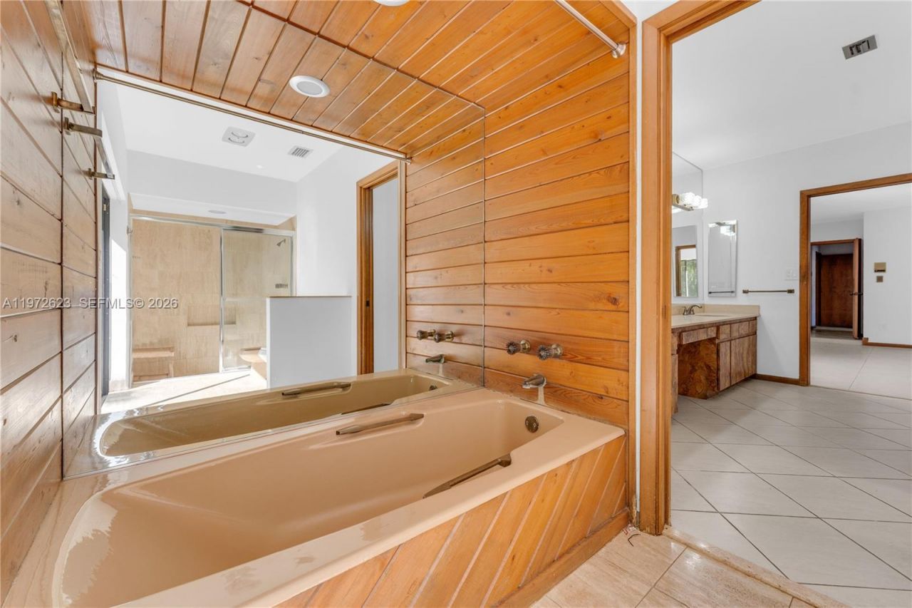 15305 SW 74th Ct , Palmetto Bay, FL 33157 Photo