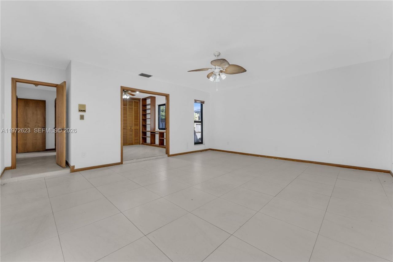15305 SW 74th Ct, Palmetto Bay, FL 33157 Photo