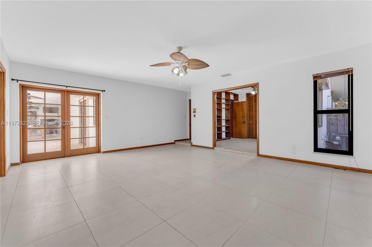 15305 SW 74th Ct, Palmetto Bay, FL 33157 Photo