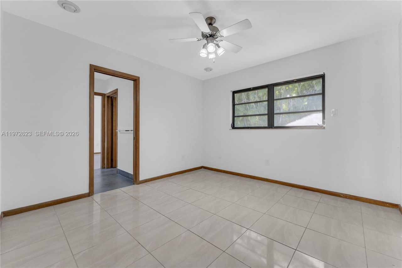 15305 SW 74th Ct, Palmetto Bay, FL 33157 Photo