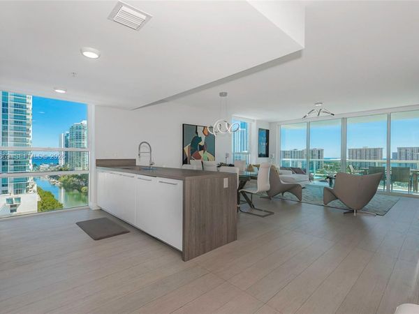 400 Sunny Isles Blvd, Unit 1222 SE CO, Sunny Isles Beach, FL 33160