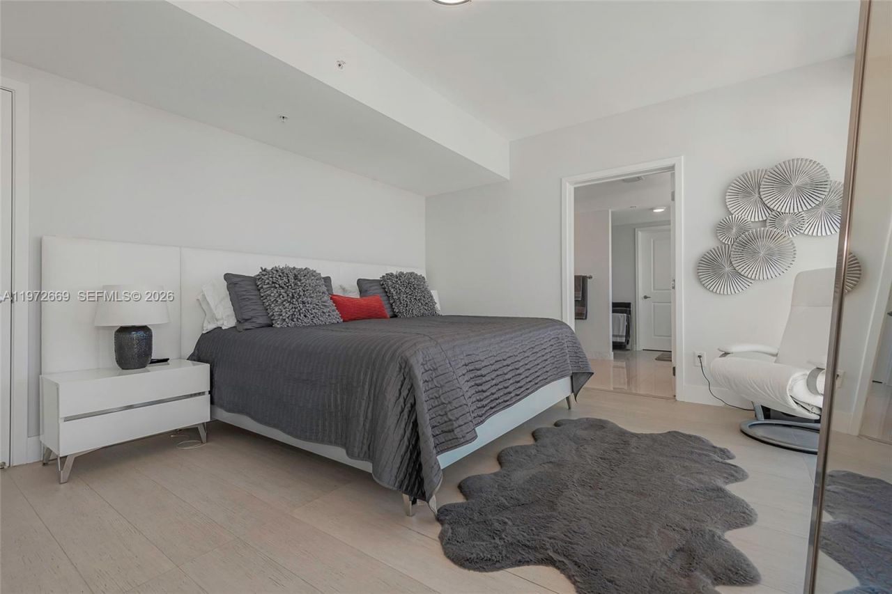 400 Sunny Isles Blvd, Unit 1222 SE CO, Sunny Isles Beach, FL 33160 Photo