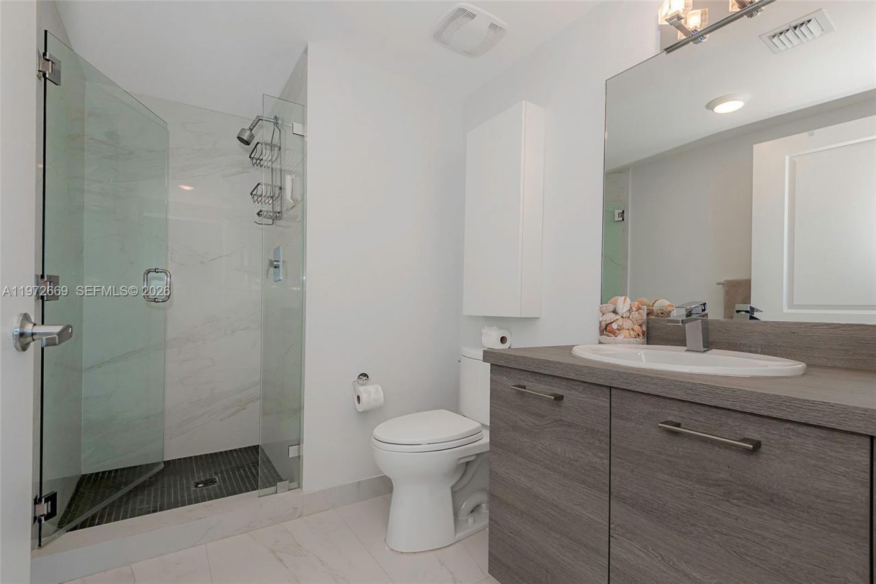 400 Sunny Isles Blvd, Unit 1222 SE CO, Sunny Isles Beach, FL 33160 Photo