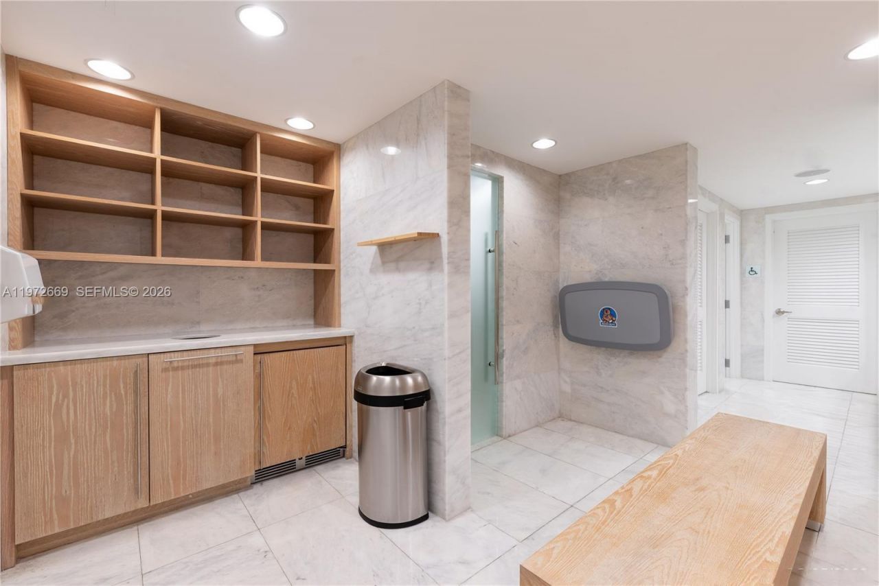 400 Sunny Isles Blvd, Unit 1222 SE CO, Sunny Isles Beach, FL 33160 Photo