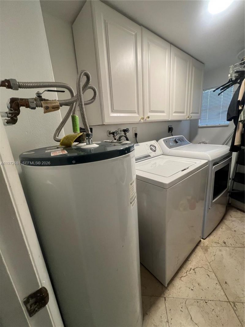 5724 S Bayberry Ln , Tamarac, FL 33319 Photo