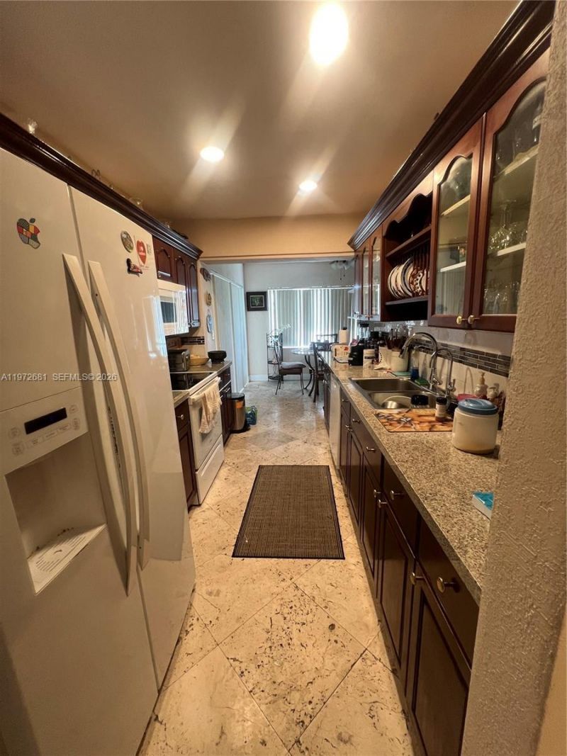 5724 S Bayberry Ln , Tamarac, FL 33319 Photo