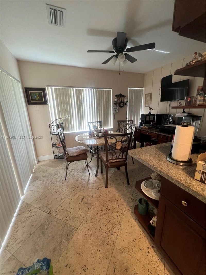 5724 S Bayberry Ln , Tamarac, FL 33319 Photo