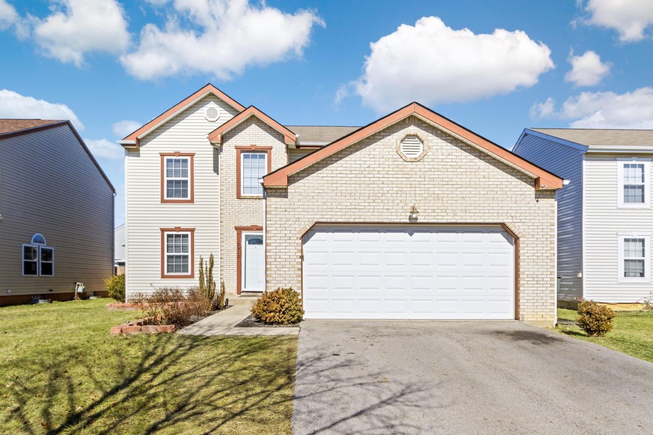 2912 Ironstone Drive, Columbus, OH 43231 Main Photo