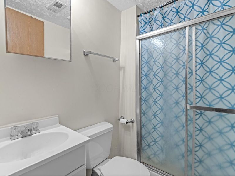 2912 Ironstone Drive, Columbus, OH 43231 Photo 25