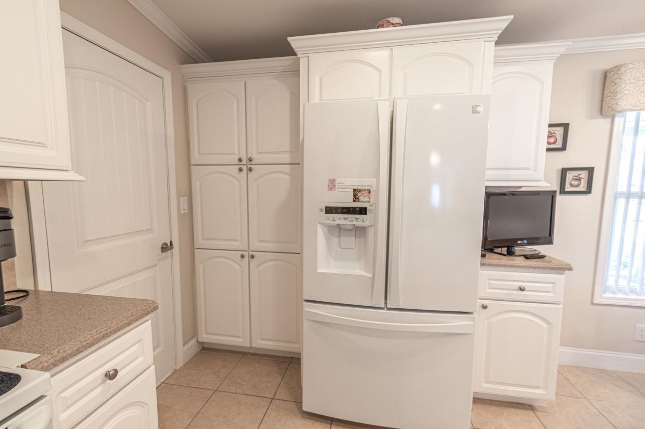 352 Walden Lake Rd.  Photo 11