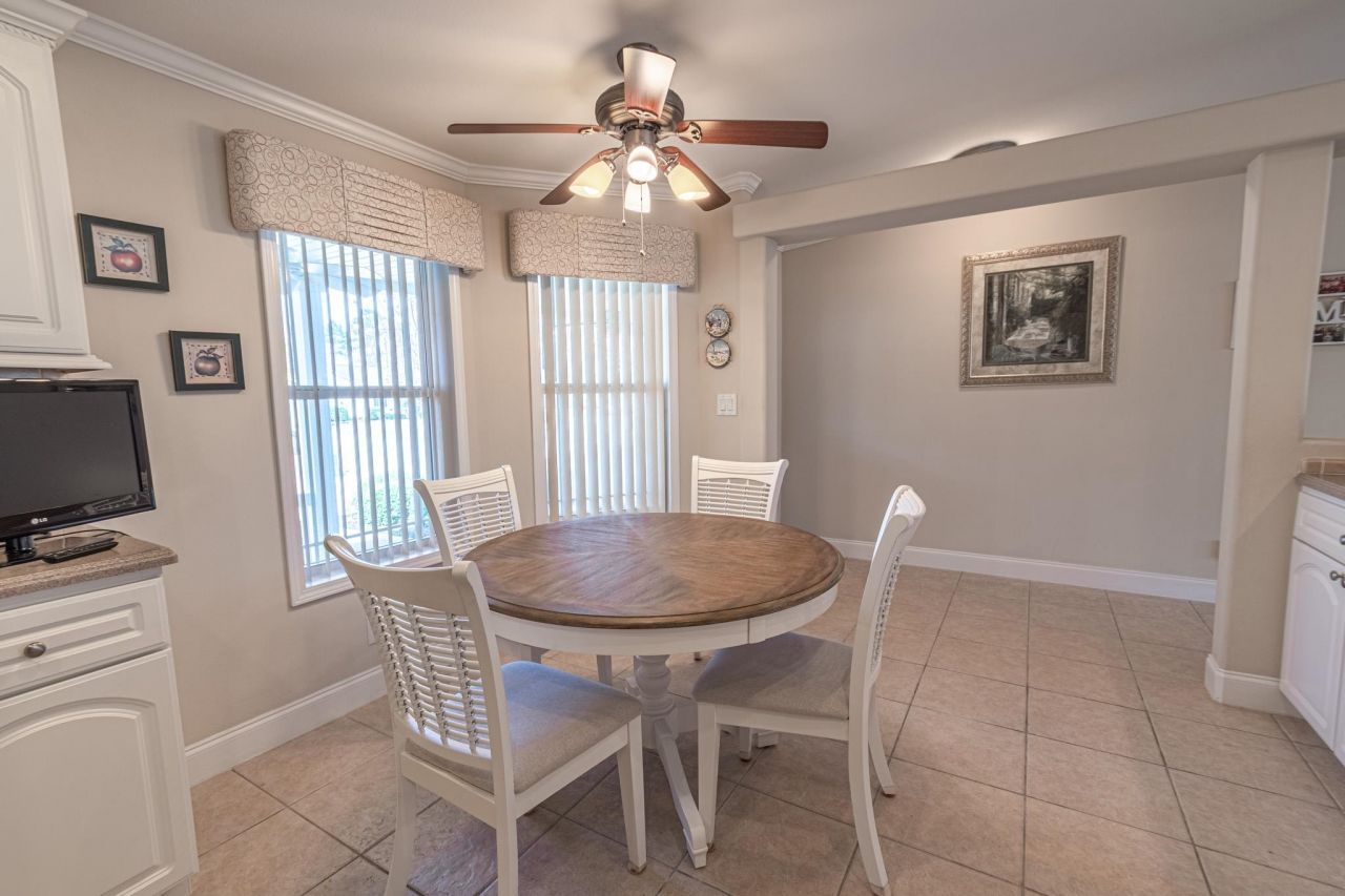 352 Walden Lake Rd.  Photo 16