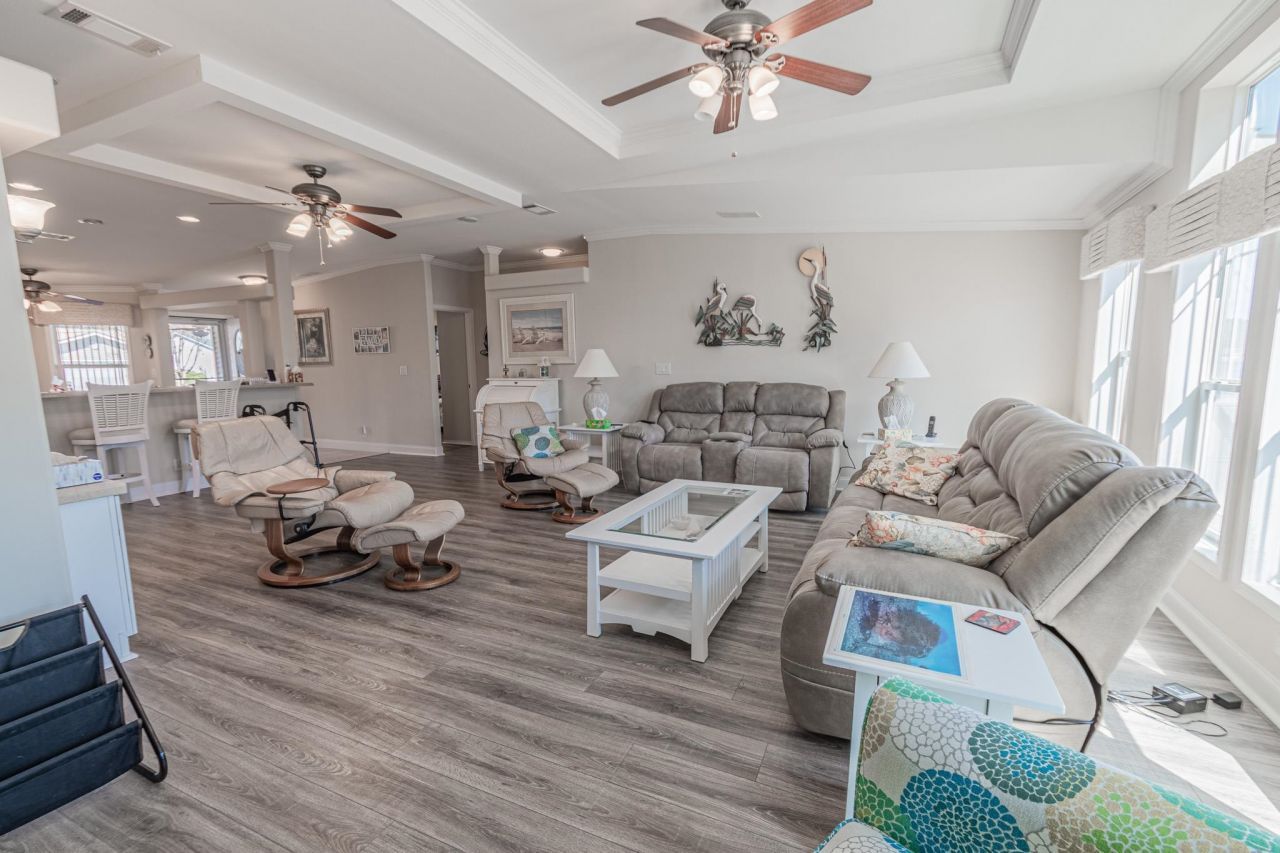 352 Walden Lake Rd.  Photo 6