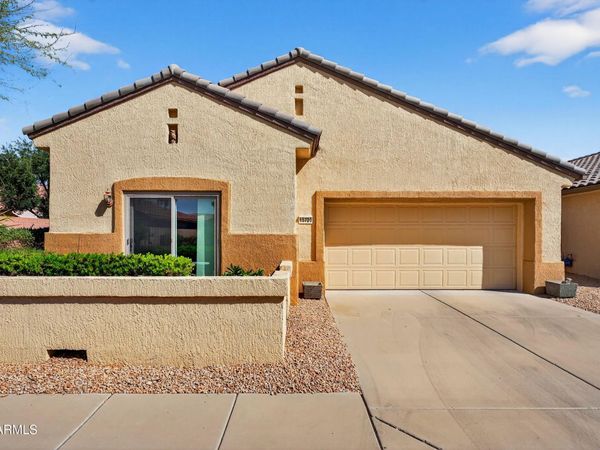 15720 W CLEAR CANYON Drive, Surprise, AZ 85374