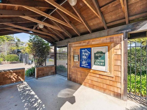 405 405 Centre Ct, Alameda, CA 94502