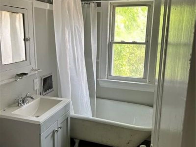 3398 E 143rd Street, Cleveland, OH 44120 Photo 11