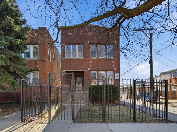 5527 W Potomac Avenue, Chicago, IL 60651