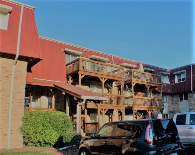 1870 Tall Oaks Drive, Unit 2104, Aurora, IL 60505 Main Photo