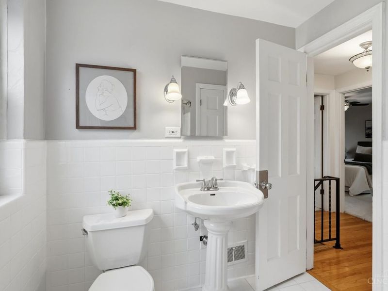 4136 Paxton Woods Drive, Cincinnati, OH 45209 Photo 25