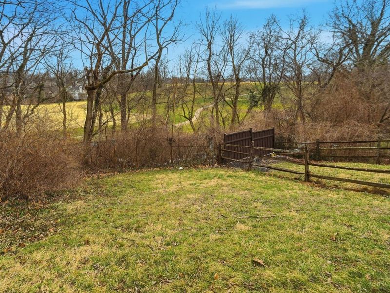 4136 Paxton Woods Drive, Cincinnati, OH 45209 Photo 28