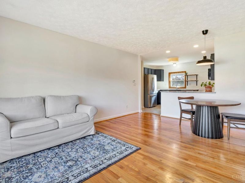 8175 Sunburst Drive, West Chester, OH 45241 Photo 10