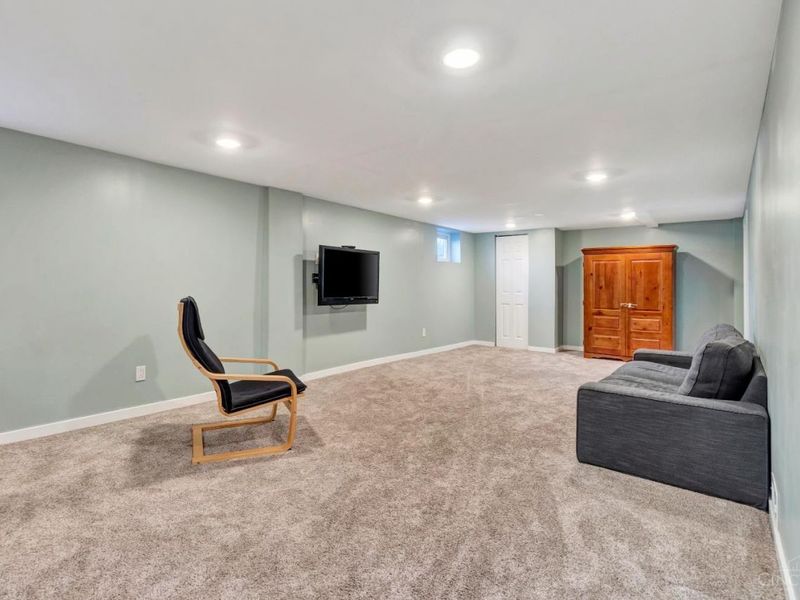 8175 Sunburst Drive, West Chester, OH 45241 Photo 19