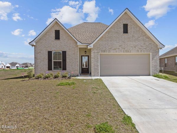 106 Bejeweled Avenue , Youngsville, LA 70592