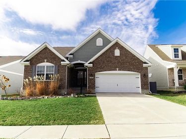 8127 Cherry Birch Drive, Tipp City, OH 45371