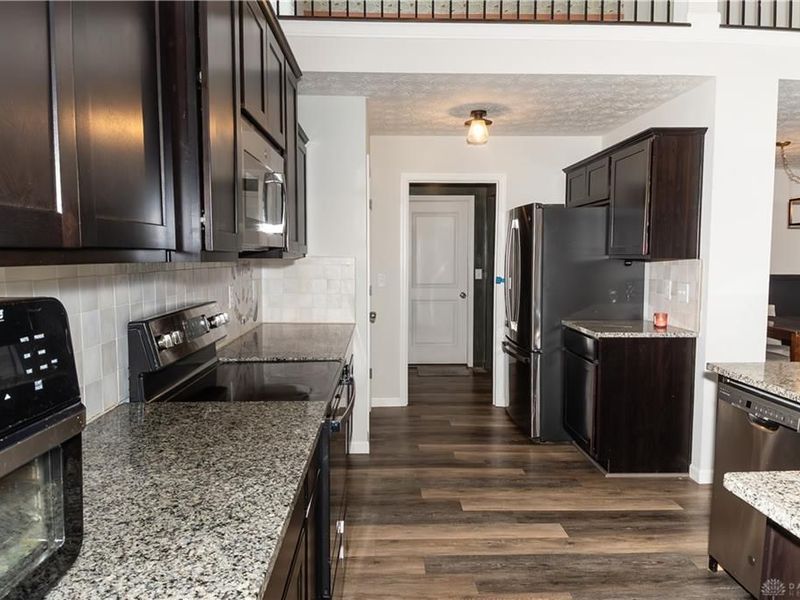 8127 Cherry Birch Drive, Tipp City, OH 45371 Photo 10