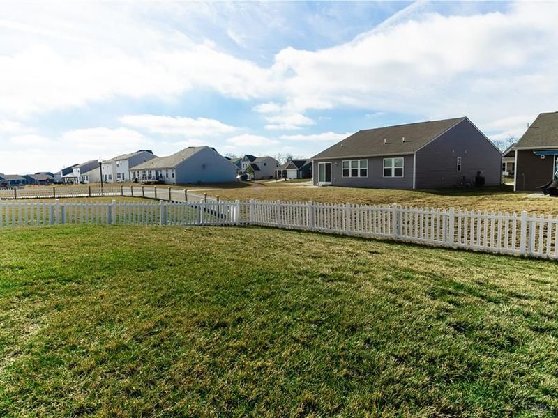 8127 Cherry Birch Drive, Tipp City, OH 45371 Photo 56