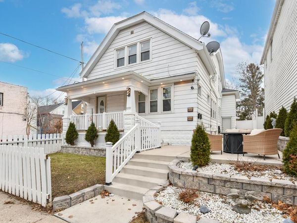 2523 W Maple STREET, Unit 2525, Milwaukee, WI 53204