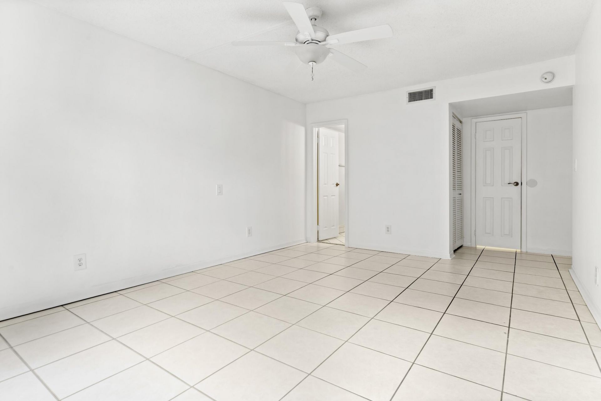345 W Laurel Drive, Unit 2m, Margate, FL 33063 Photo