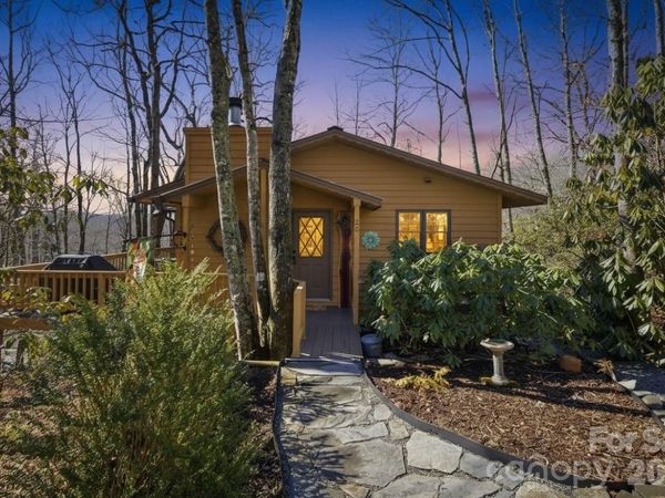 25 Poke Road , Newland, NC 28657